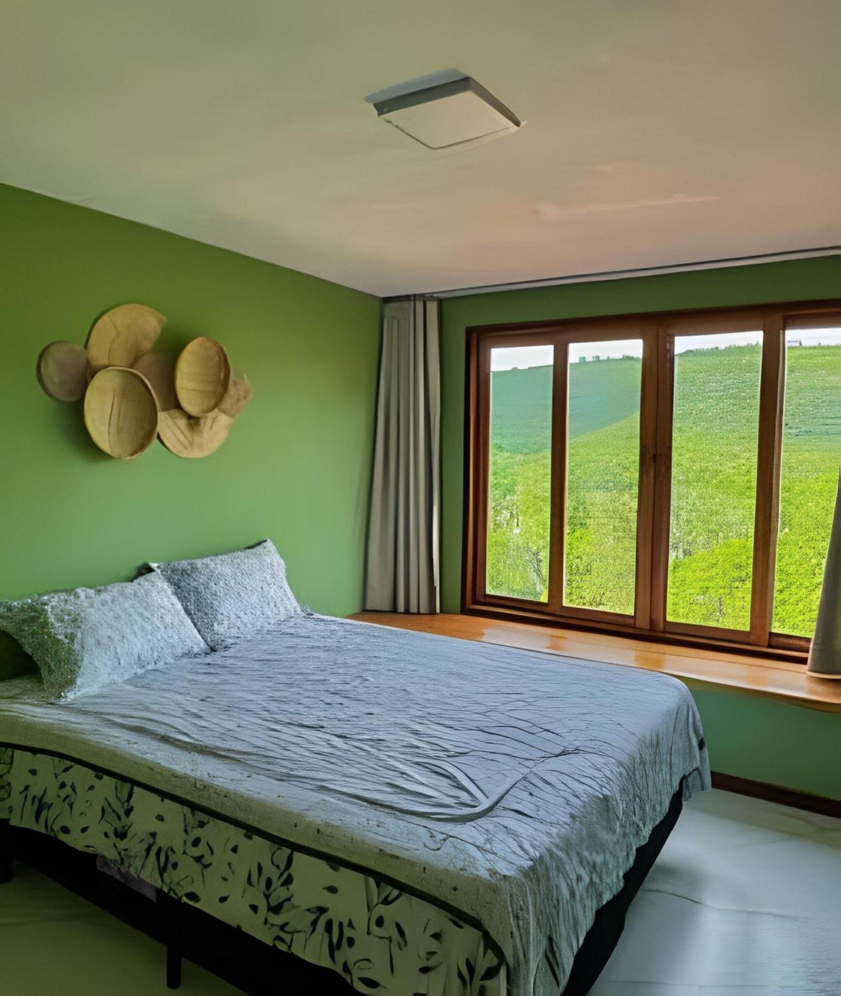 Casa Miradouro Do Vale Holiday home *